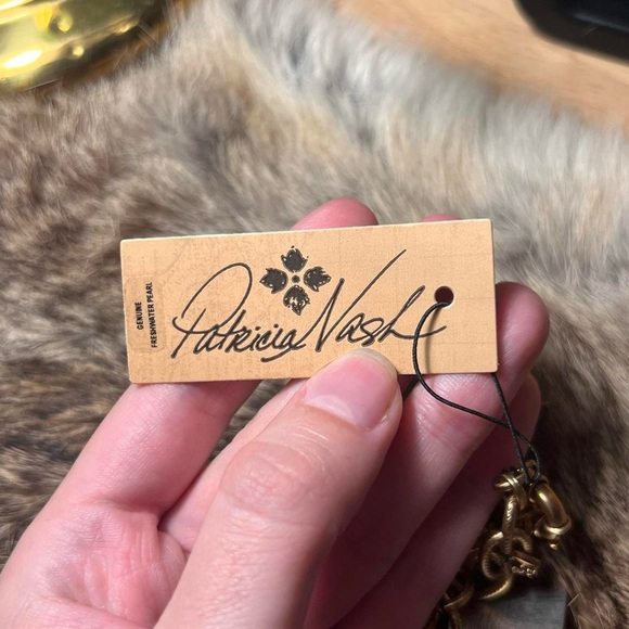 Patricia Nash NWT two toned World Traveler bracelet - Picture 4 of 4